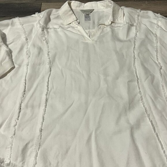 NWT Multiples white frayed edge top with roll short sleeves.  Size med. - Picture 3 of 8
